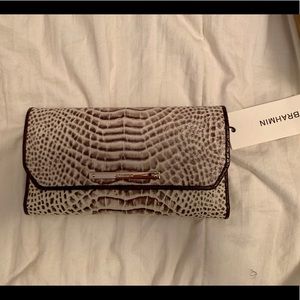 Brand new Brahmin wallet !